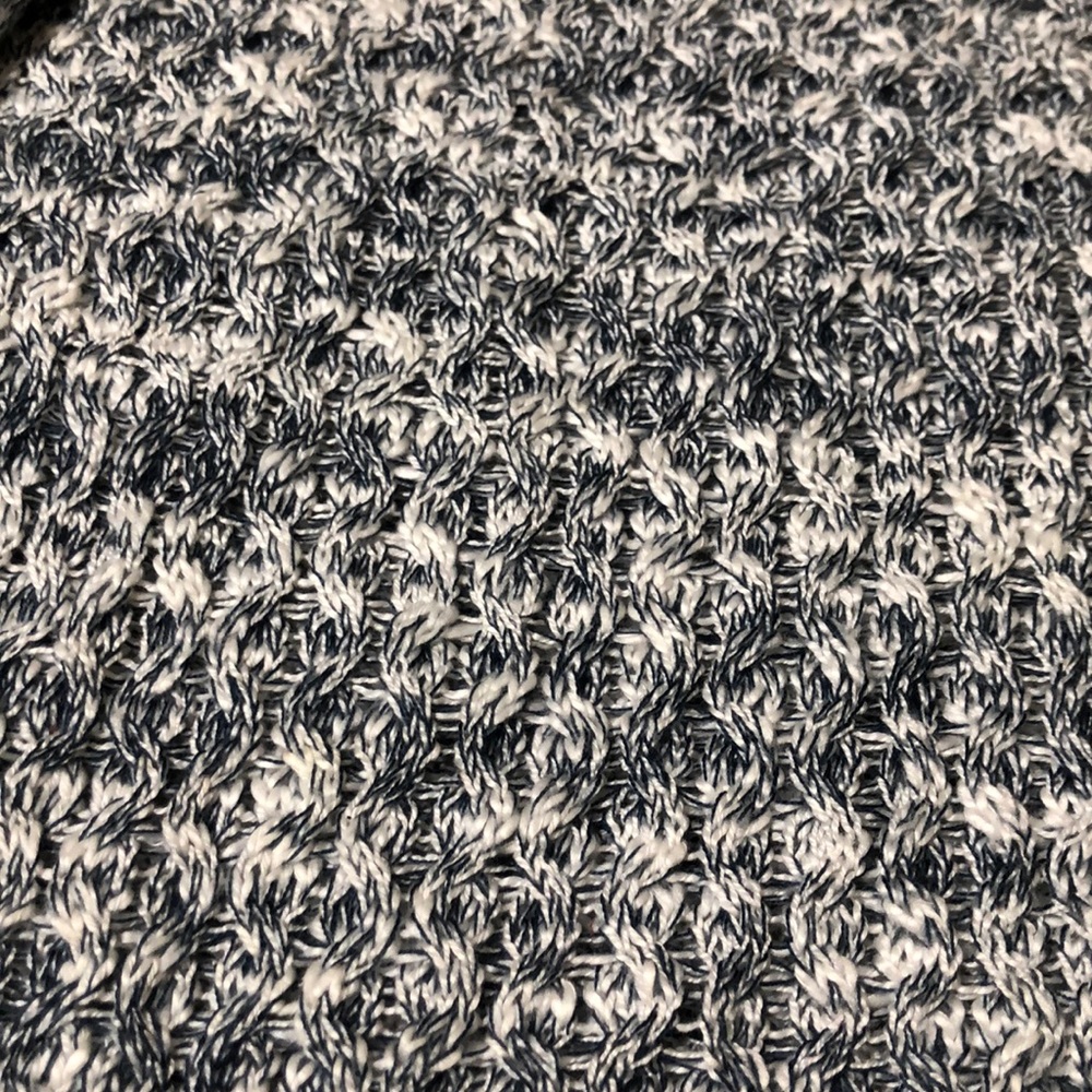 Limited Sweater - Size S - Picture 4 of 7
